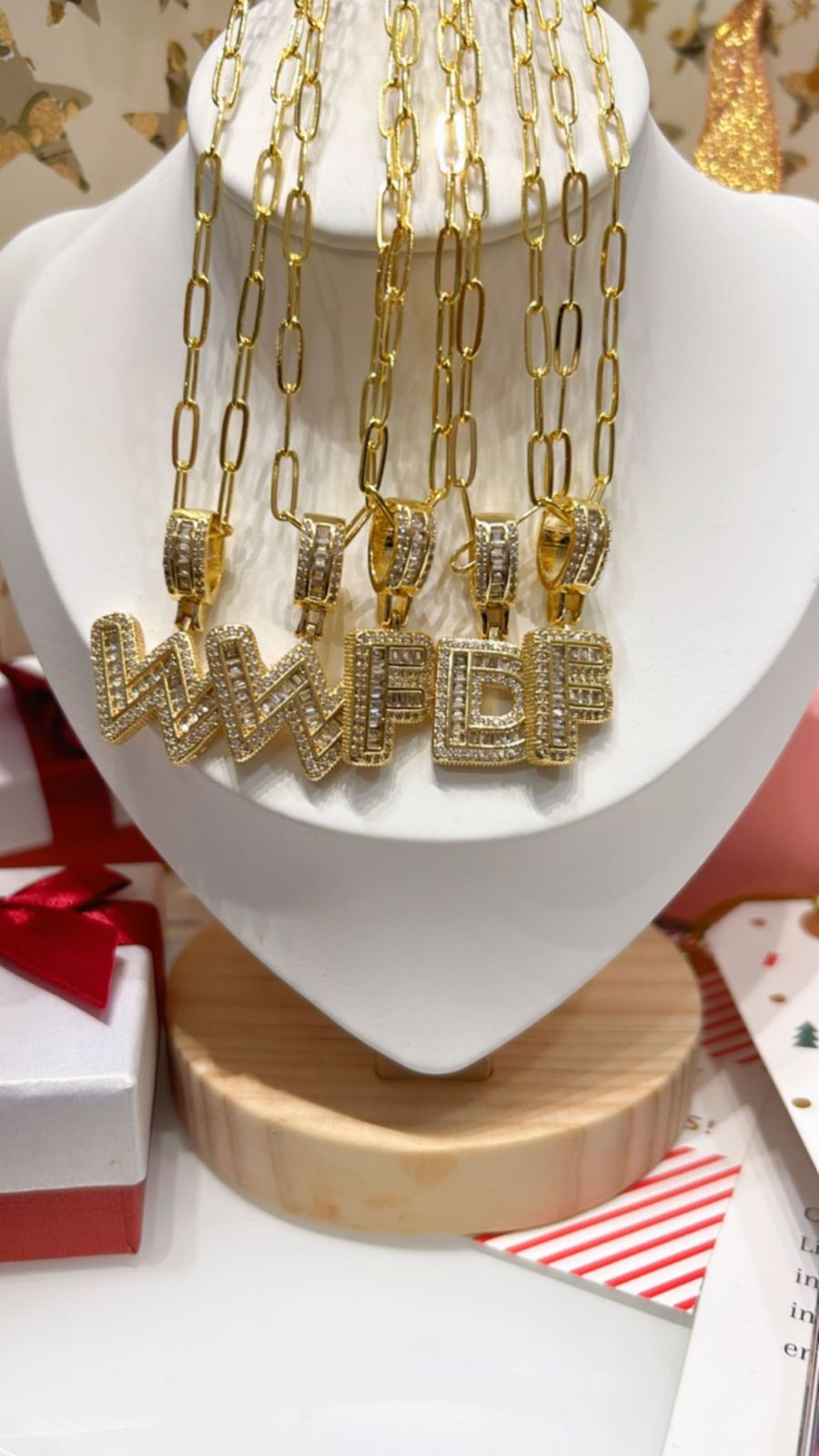 Collar inicial cristal