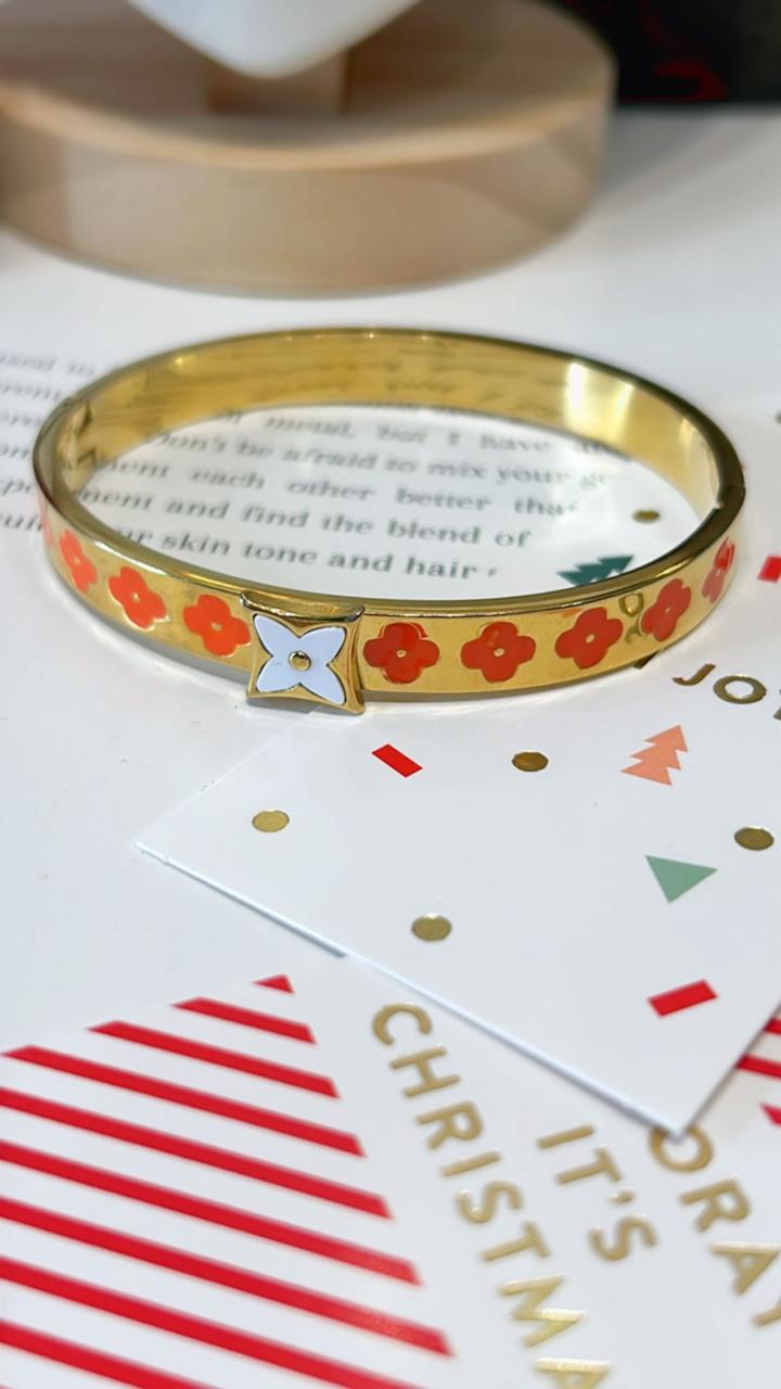 Brazalete LV Dorado