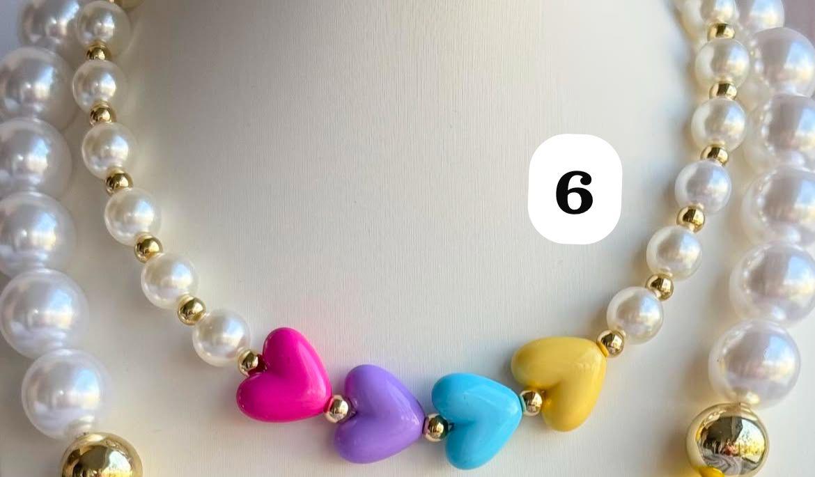 Collar arcoíris corazón