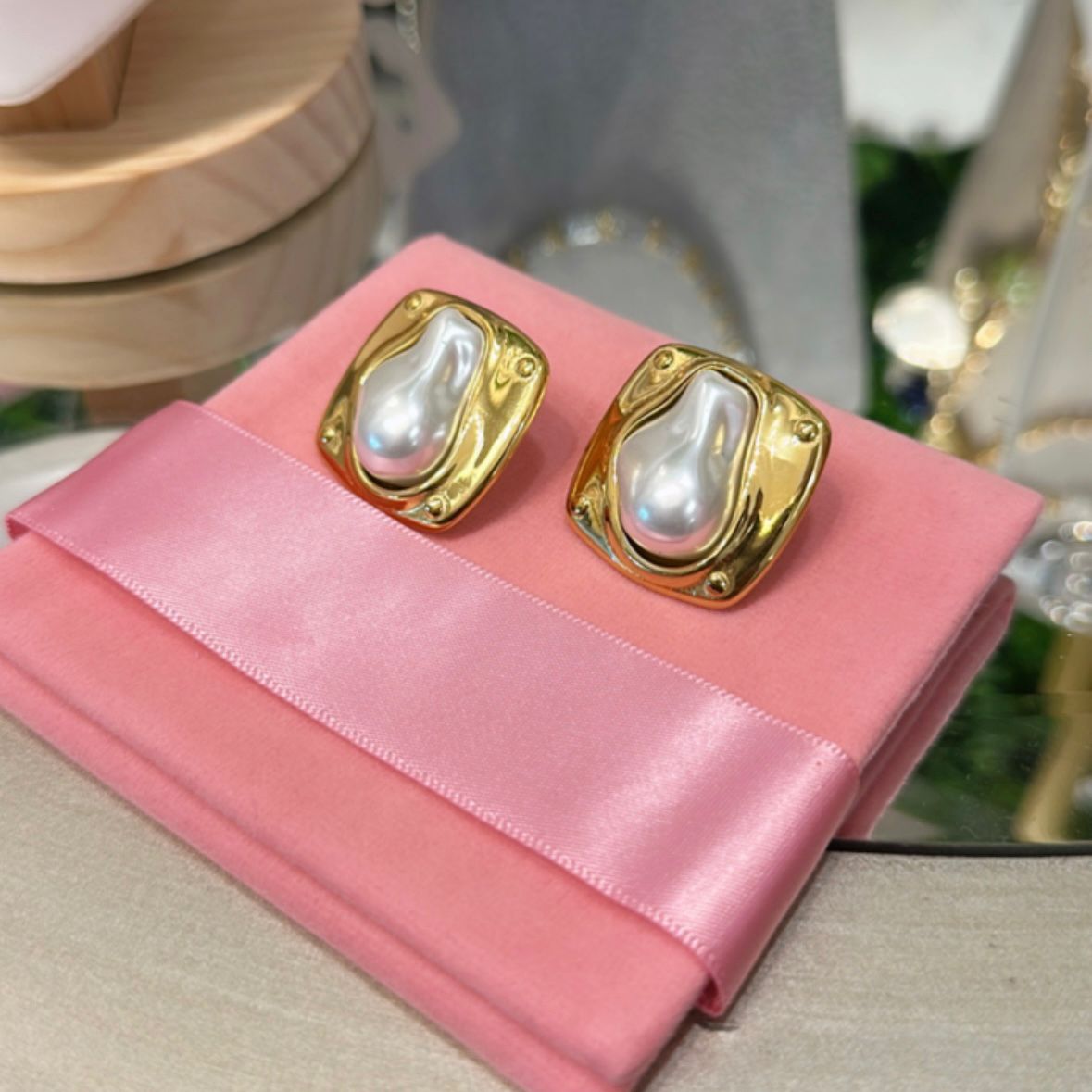 Aretes Gold y Perla