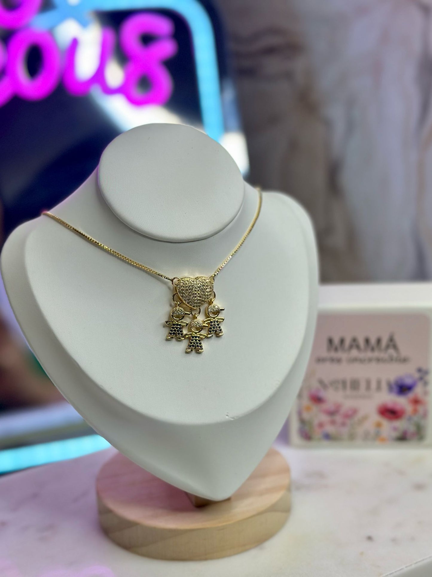 Collar corazón niños piedritas