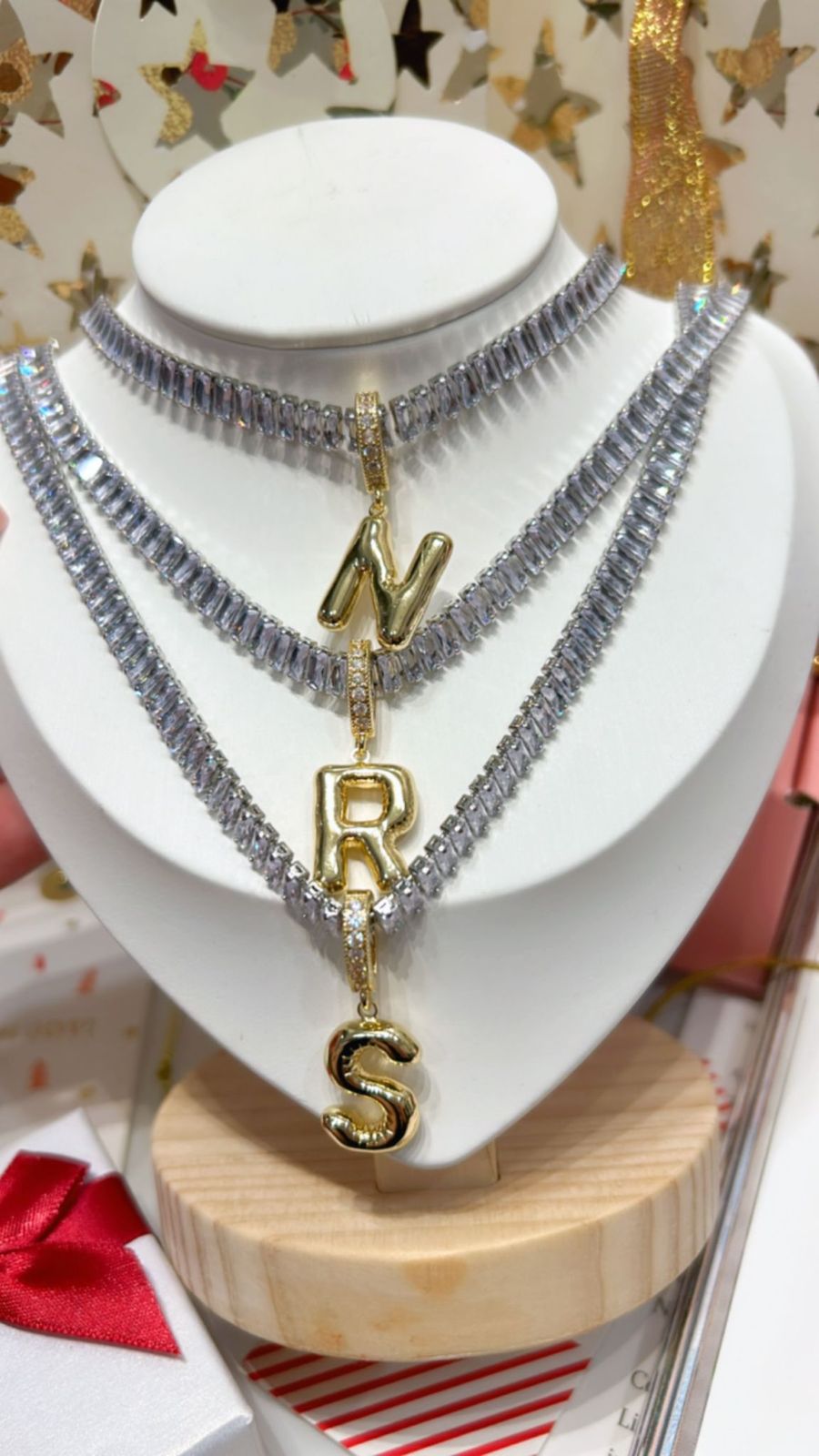 Collar inicial zirconia
