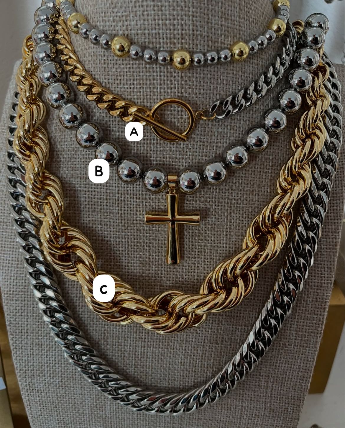 Collar combinado B y C