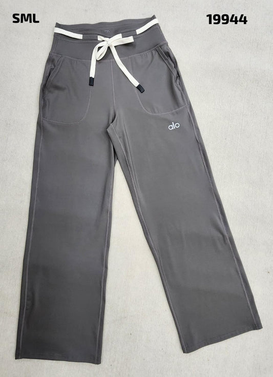 Pants Alo 9944