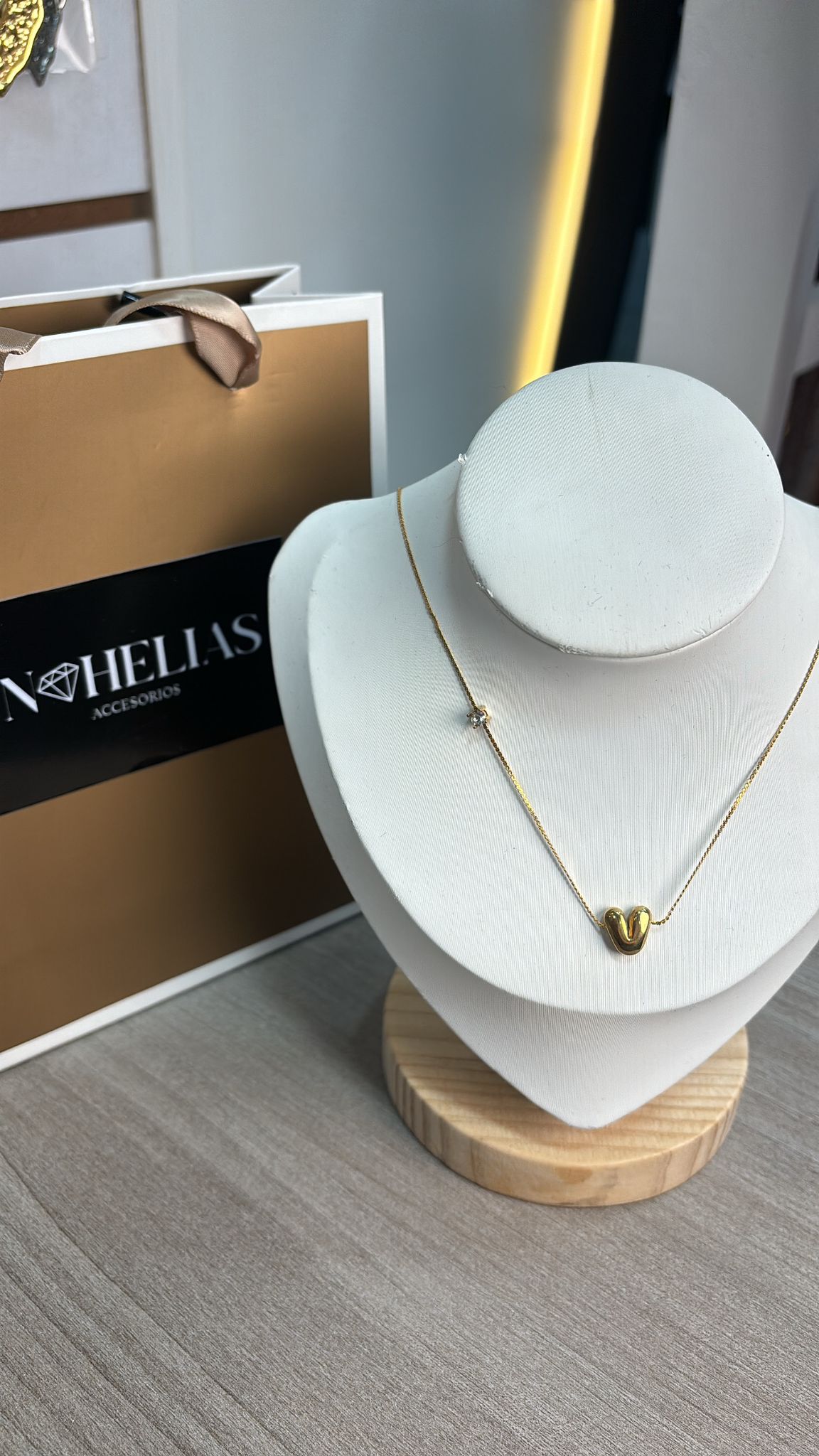 Collar Inicial Bubble