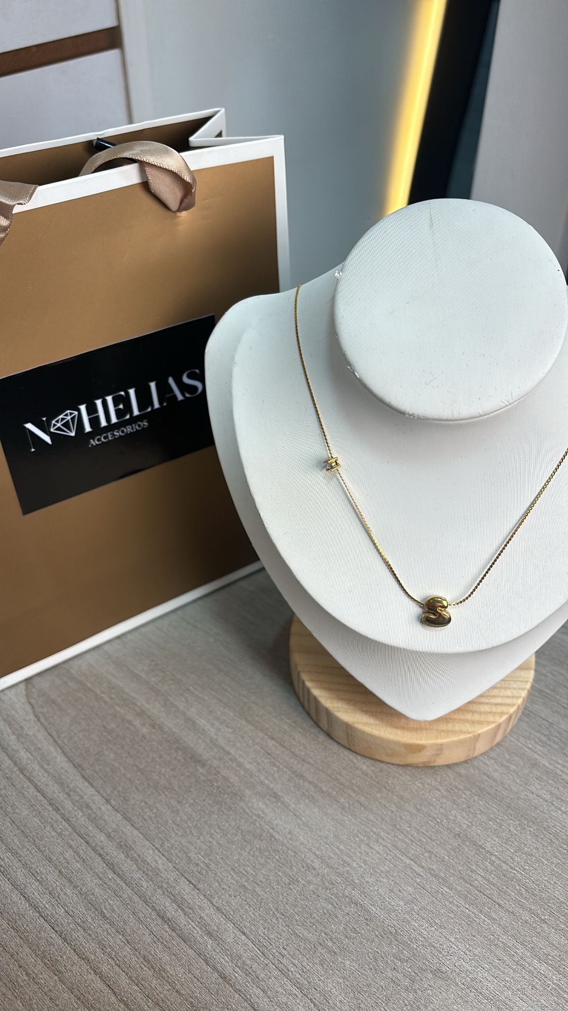 Collar Inicial Bubble