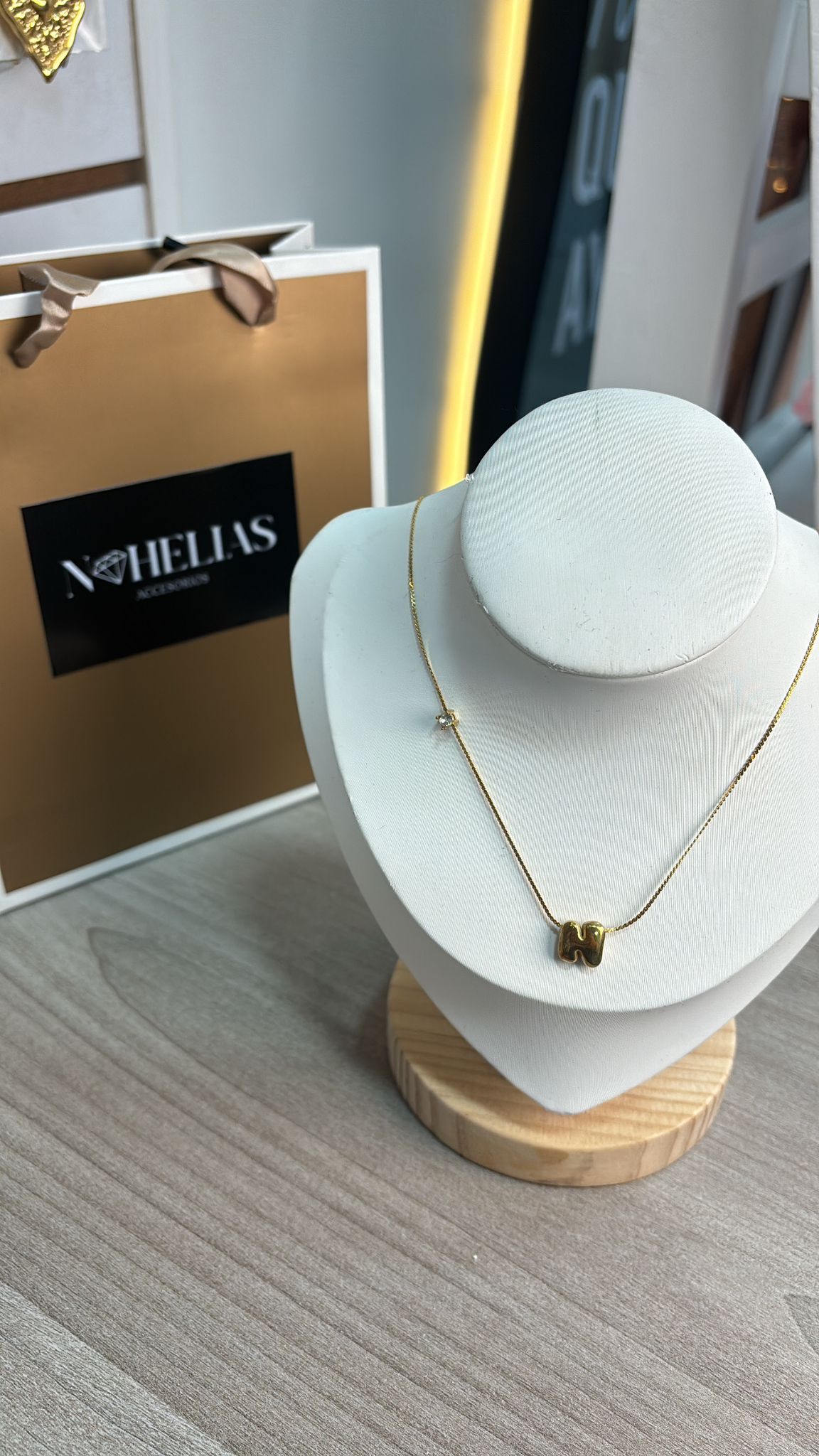 Collar Inicial Bubble