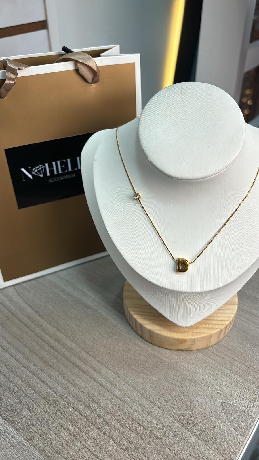 Collar Inicial Bubble